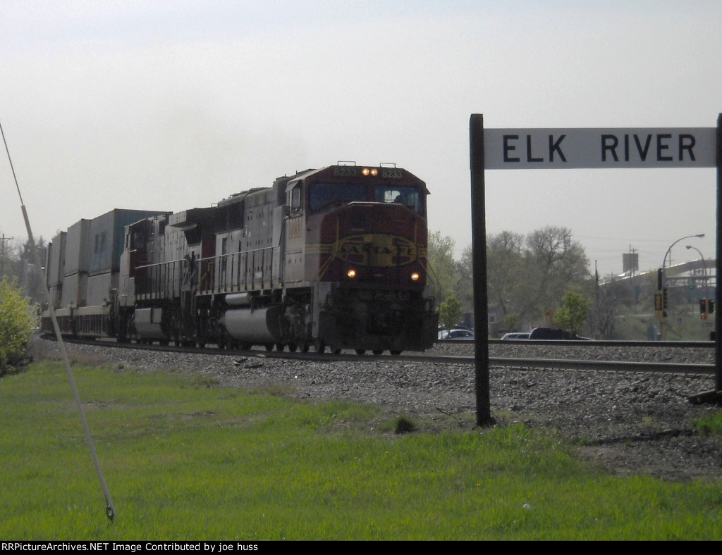 BNSF 8233 West